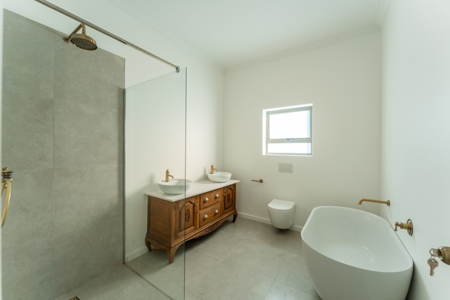 4 Bedroom Property for Sale in St Francis Links Eastern Cape